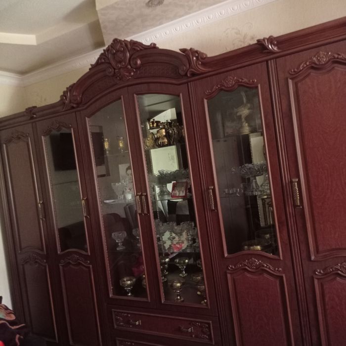 Стенка срочно сотилади 3.10 - 2.40