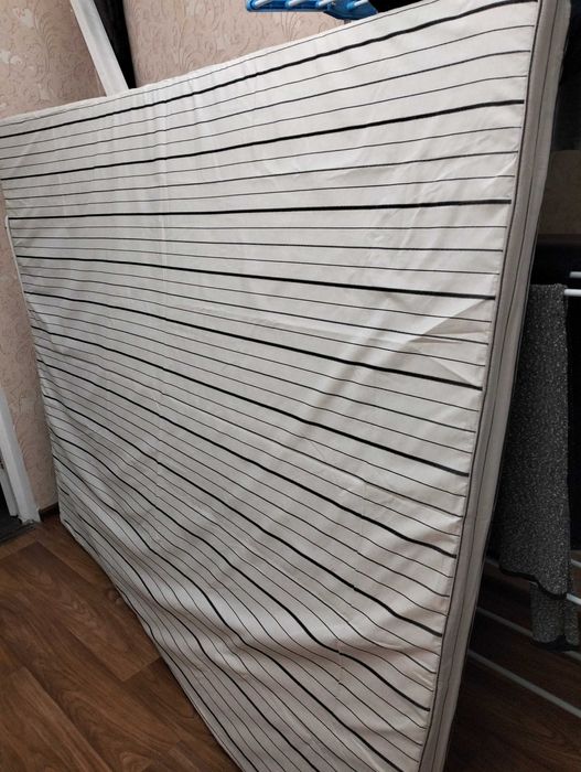 Продам новый матрас топпер за 37000 тенге.