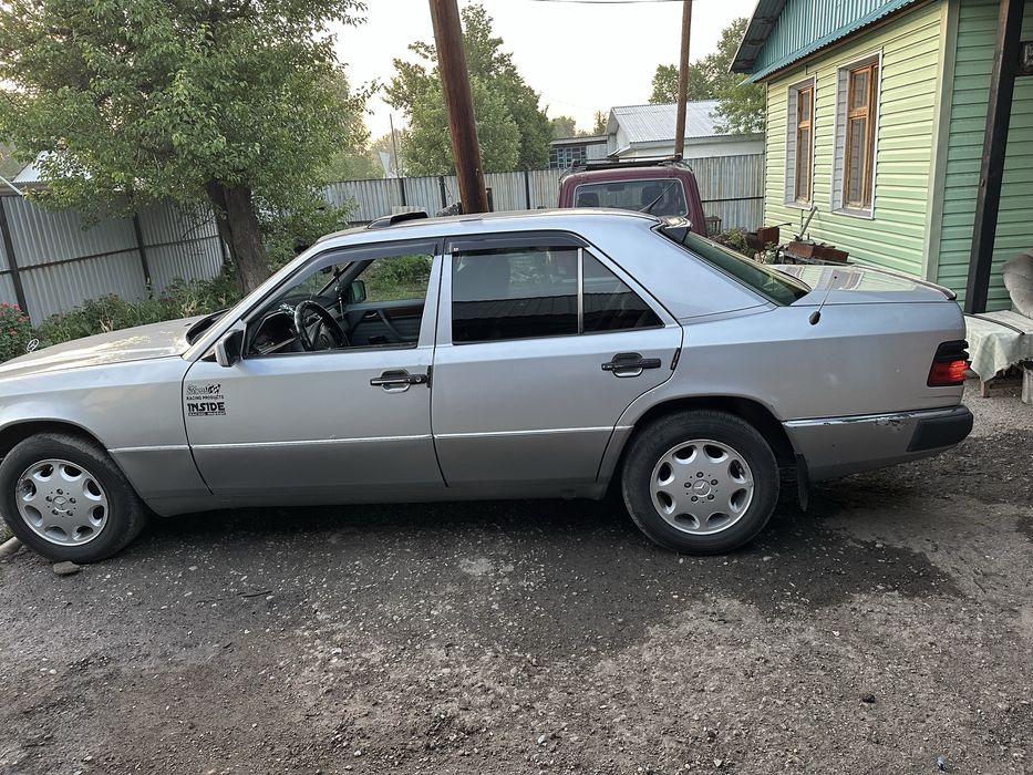 Продам  машину мерседес