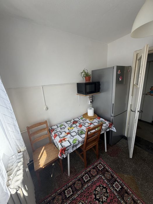 Inchiriez apartament 2 camere et. 1