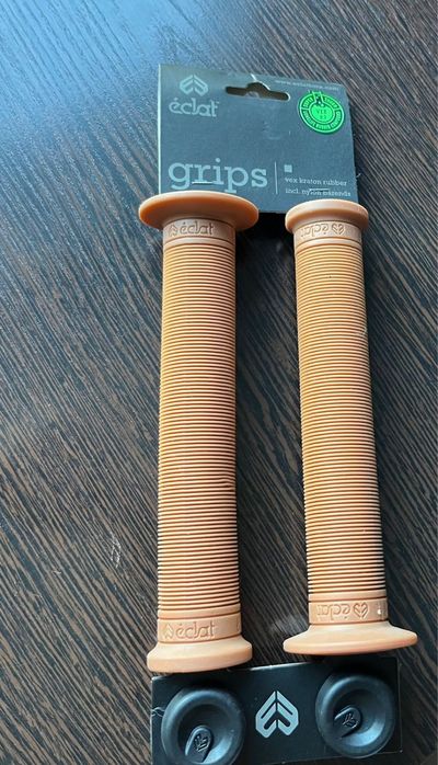 Продам грипсы