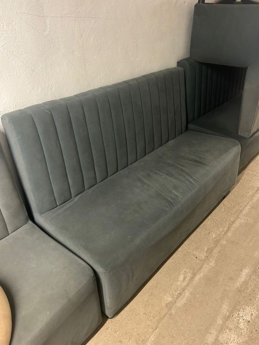 Офисные диваны и столы