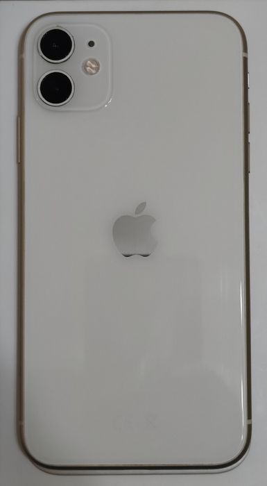 Продам iPhone 11