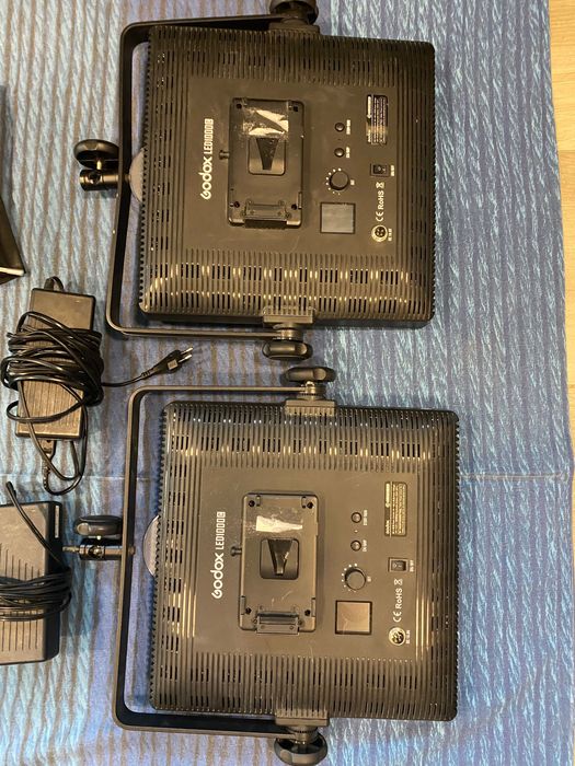 2 bucăți Godox LED 1000C +p90l+p120l+ stativ