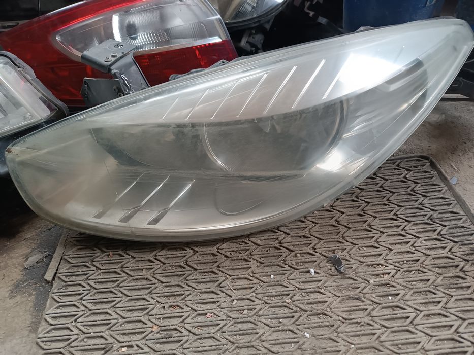 Far stop Dacia Logan Duster Fluence Megane3 Megane2 Arkana Scenic2