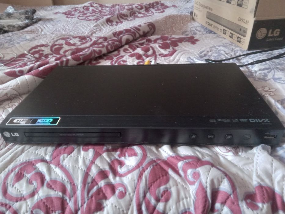 DVD плеер LG DVX632