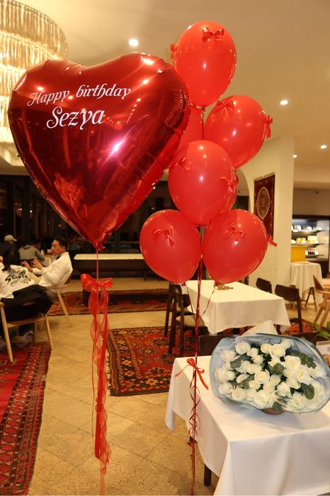 Шарики и букет новые