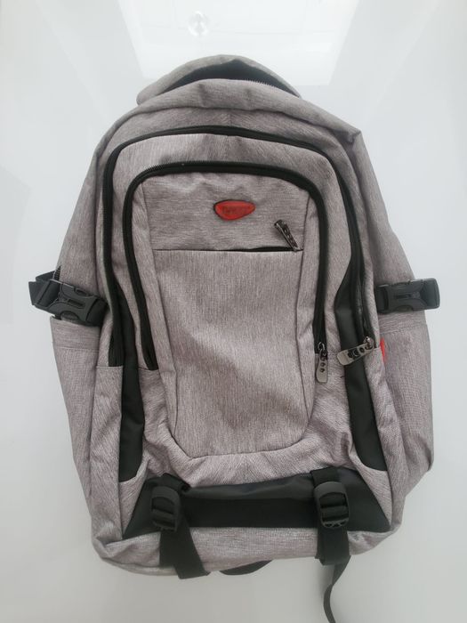 Ghiozdan scoala Daco