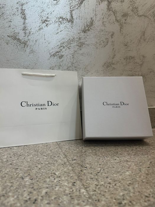 Curea Dior cu cutie