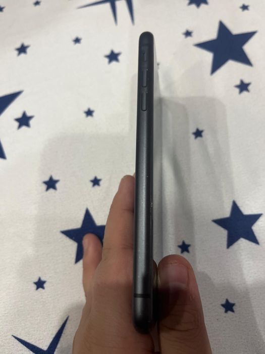 Vand iphone 11 impecabil