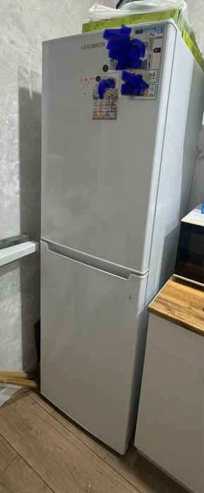 Срочно Продам холодильник почти новый