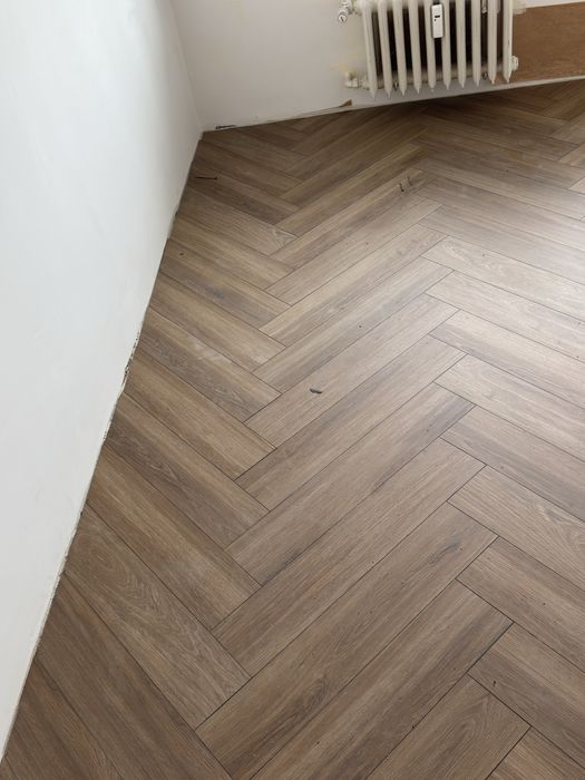 Монтаж на ламиниран паркет