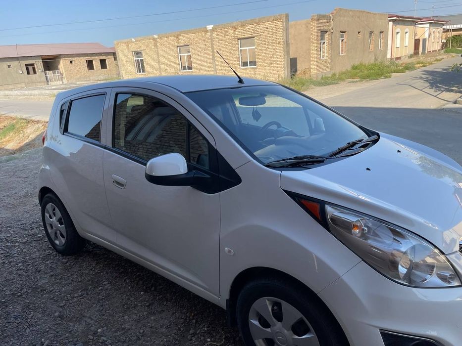 Спарк сотилади..