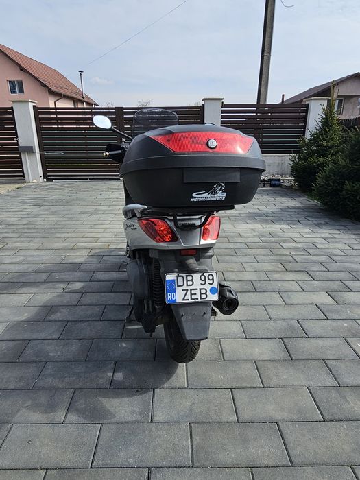 Scuter Yamaha  Xmax 250i an 2010