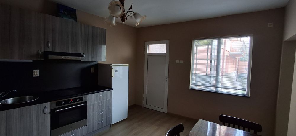 Дава се под наем Къща в с. Равно поле, Област София-област - 50 кв.м за 382.5 € - Снимка #6