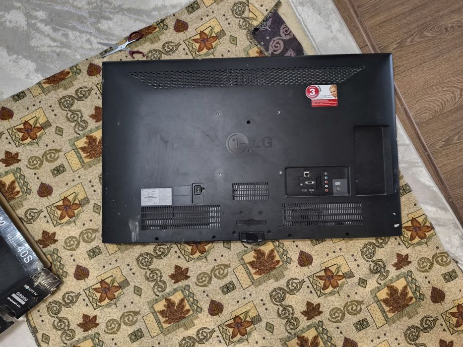 Продам телевизор LG