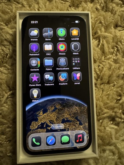 iPhone 13 negru  preț fix 950!