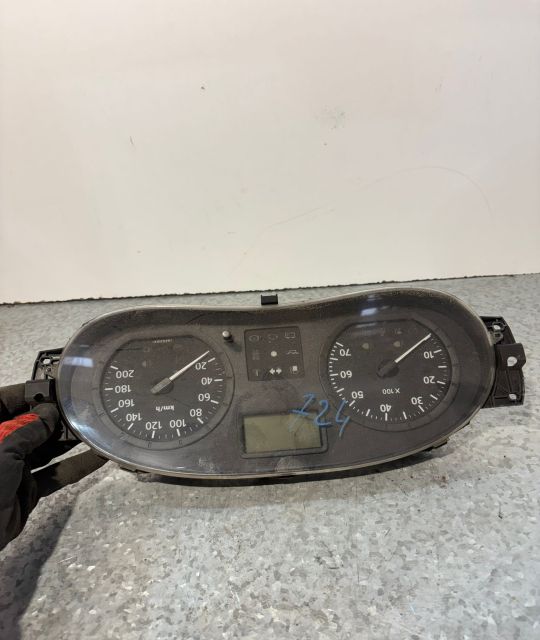 Ceasuri bord Dacia Logan prima generatie