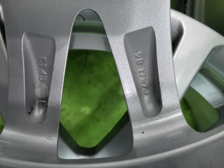 17 5x114.3 Toyota лети джанти 5х114.3 тойота