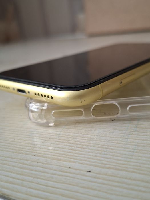 Продам iPhone 11 в хорошом состояний