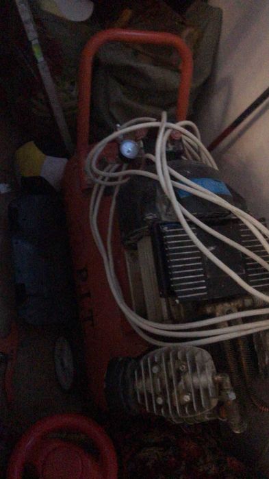 Компрессор сатылады