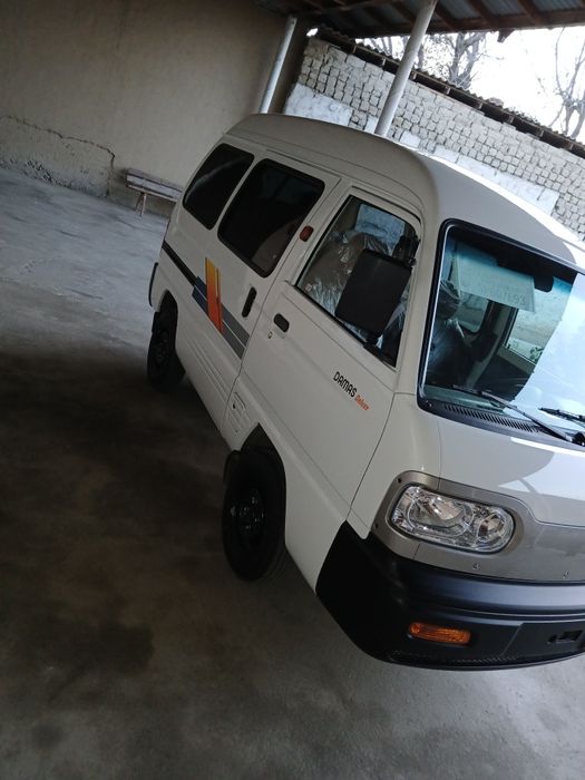 Дамас 2 янги салондан чикгаг