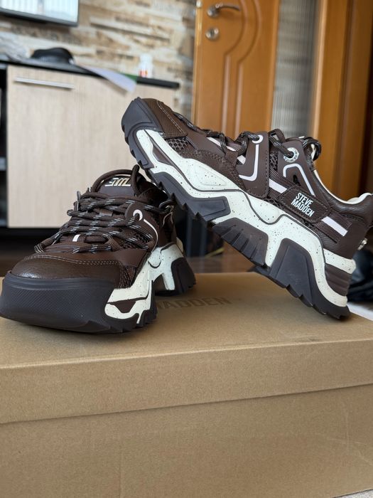 Steve madden Kingdom 2.0