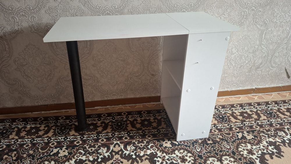Продам новый Маникюрный стол