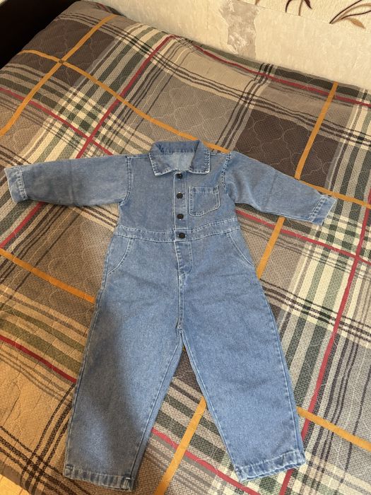 Продам детский комбинезон