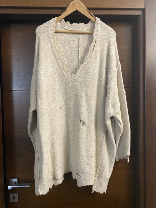 Pulover gem “rupt “ cu gauri oversize