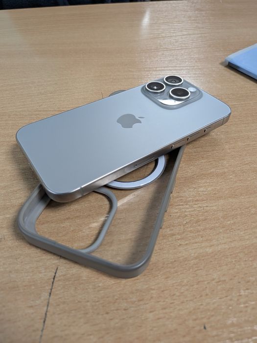 Iphone 15 pro 128 84%