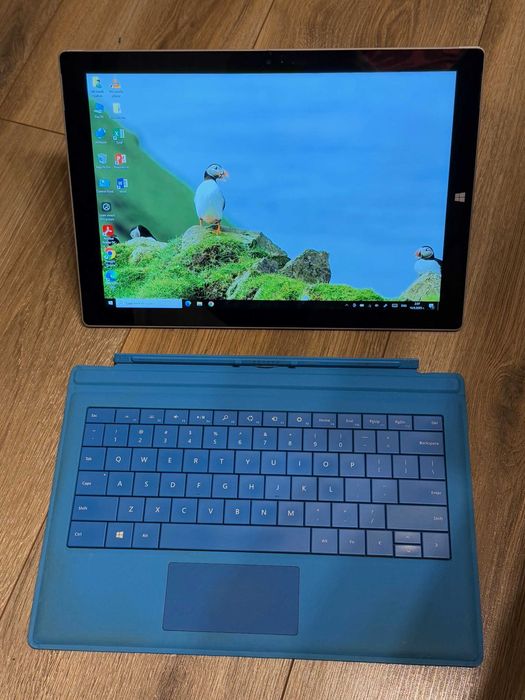 Microsoft Surface Pro 3 i3-4020Y/4RAM/64SSD/Intel HD/2K QHD Touch