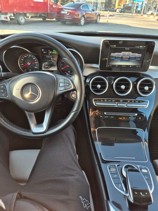 Mercedes-Benz C350e, model Avantgarde, 2015, Plug-In Hybrid