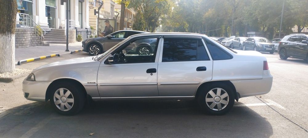 Chevrolet Neksiya 2 Sotiladi