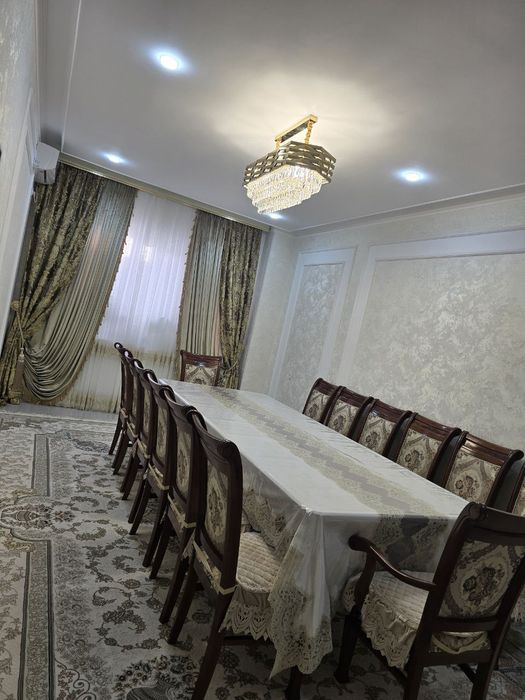 Xonabodda 2 etajli kottej sotiladi.