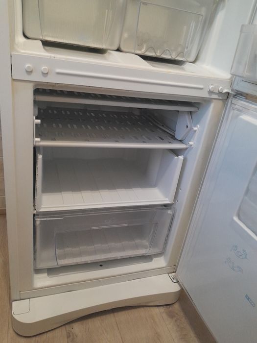 Холодильник Индезит