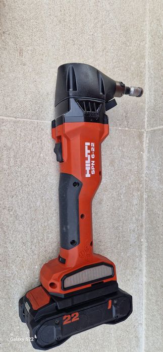 Hilti foarfeca pentru tabla pe acumulator