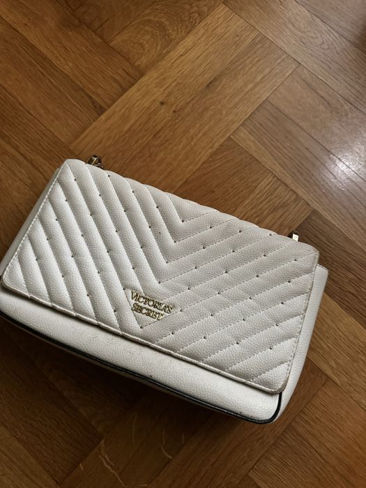 Victoria Secret чанти