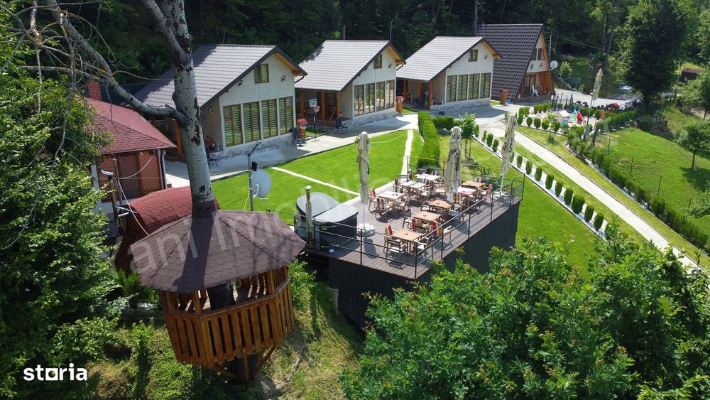 Complex turistic de vânzare în Curtea de Argeș.