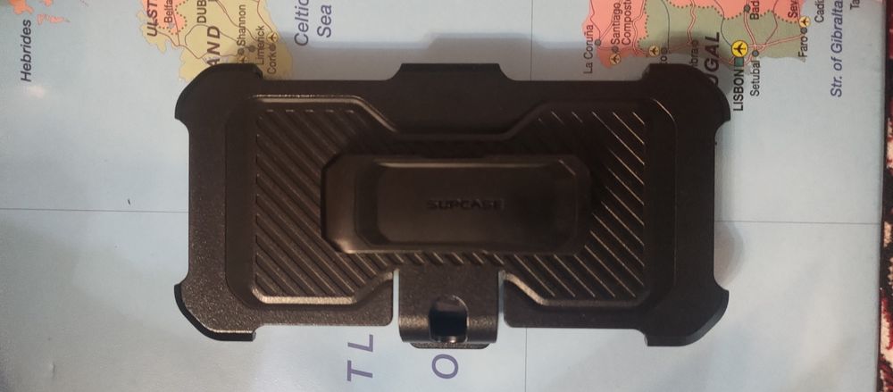 Husa de telefon nu a fost folosita