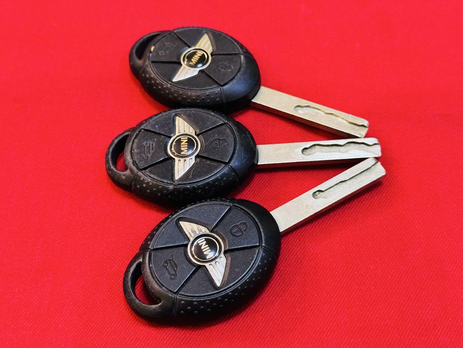 Оригинален ключ за Mini Cooper с 3бутона