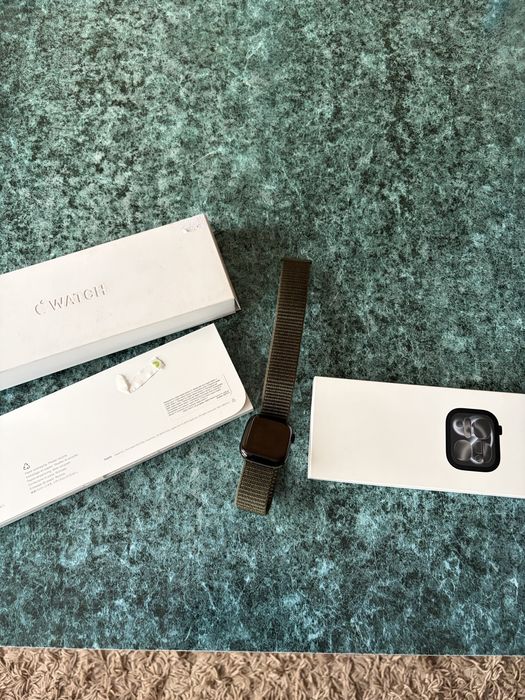 Продам  часы apple watch 11 на 42 мм