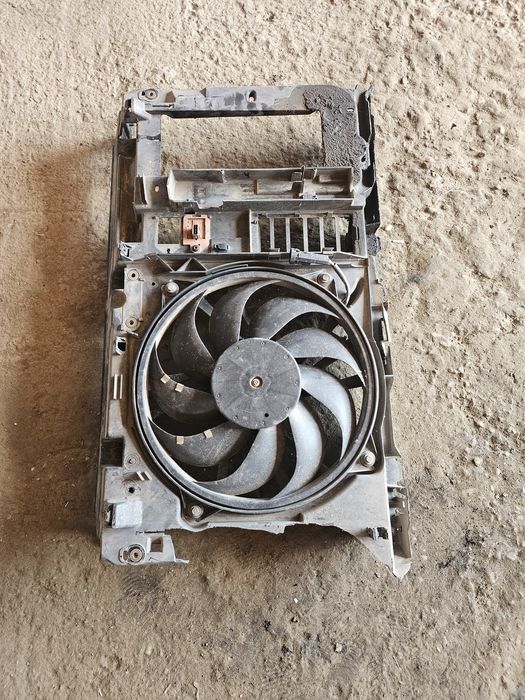 Electroventilator Citroen C5 1 2.2 HDi 4HX