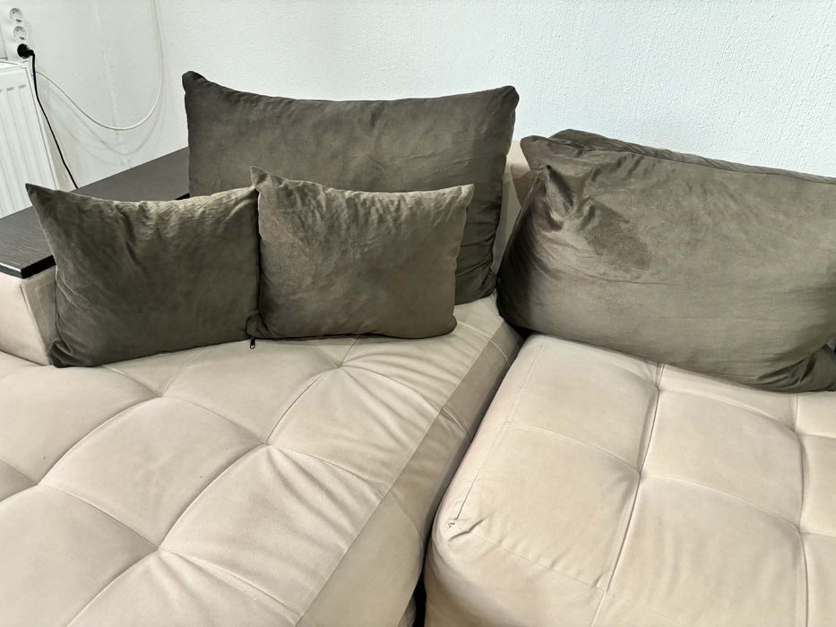 Масивен ъглов диван