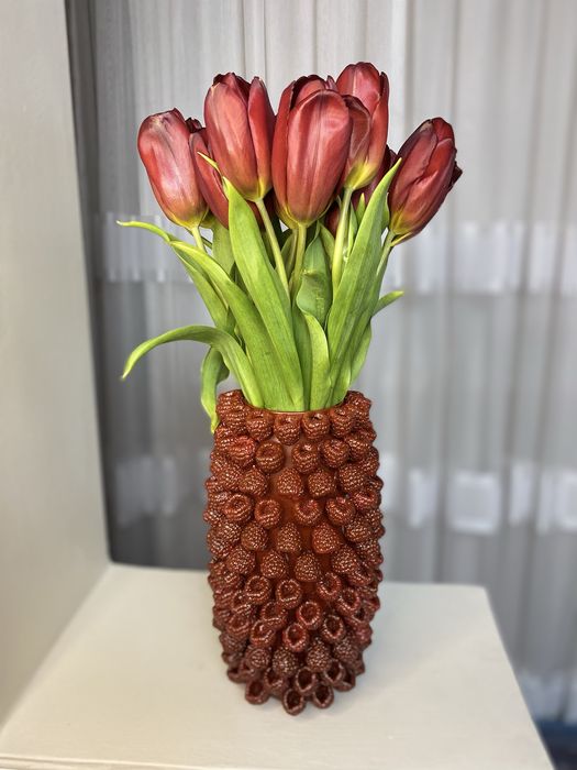 Ваза с малинками. Тренд 2026