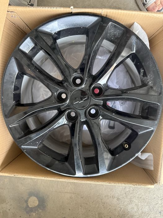Malibu 2 diska R17 orginal