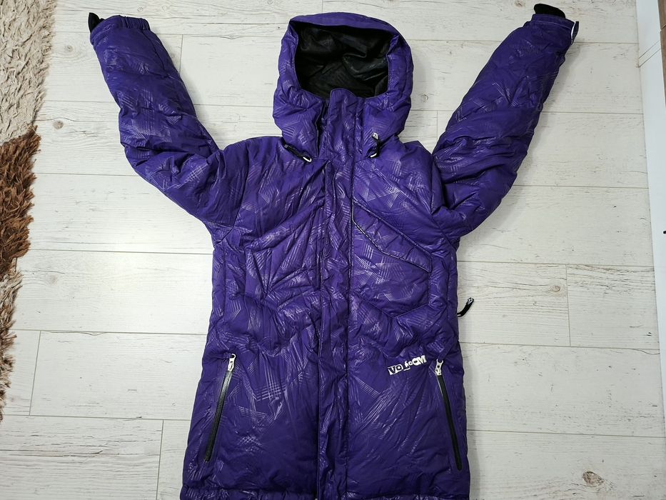 Volcom-Ориг.Дамско пухено ски яке!