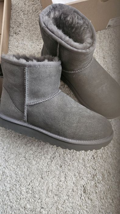 Ugg classic II mini gri