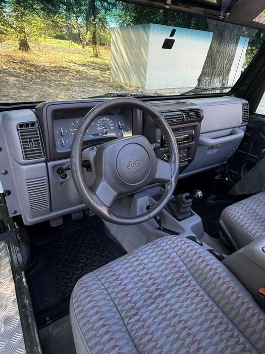 Jeep Wrangler TJ 1998 2.5 benzina Acte la zi !