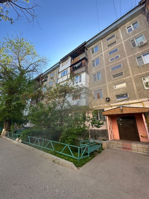 2х комн. 3эт. 1мкр. 4дом